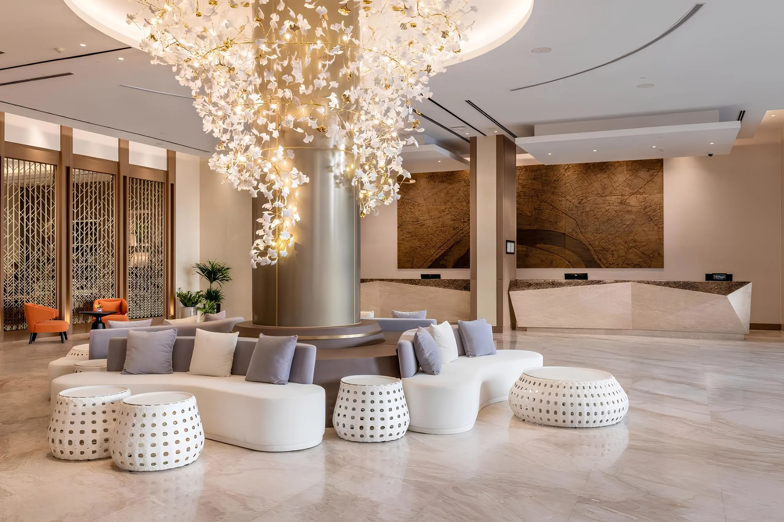 5lobby - DoubleTree by Hilton Hotel