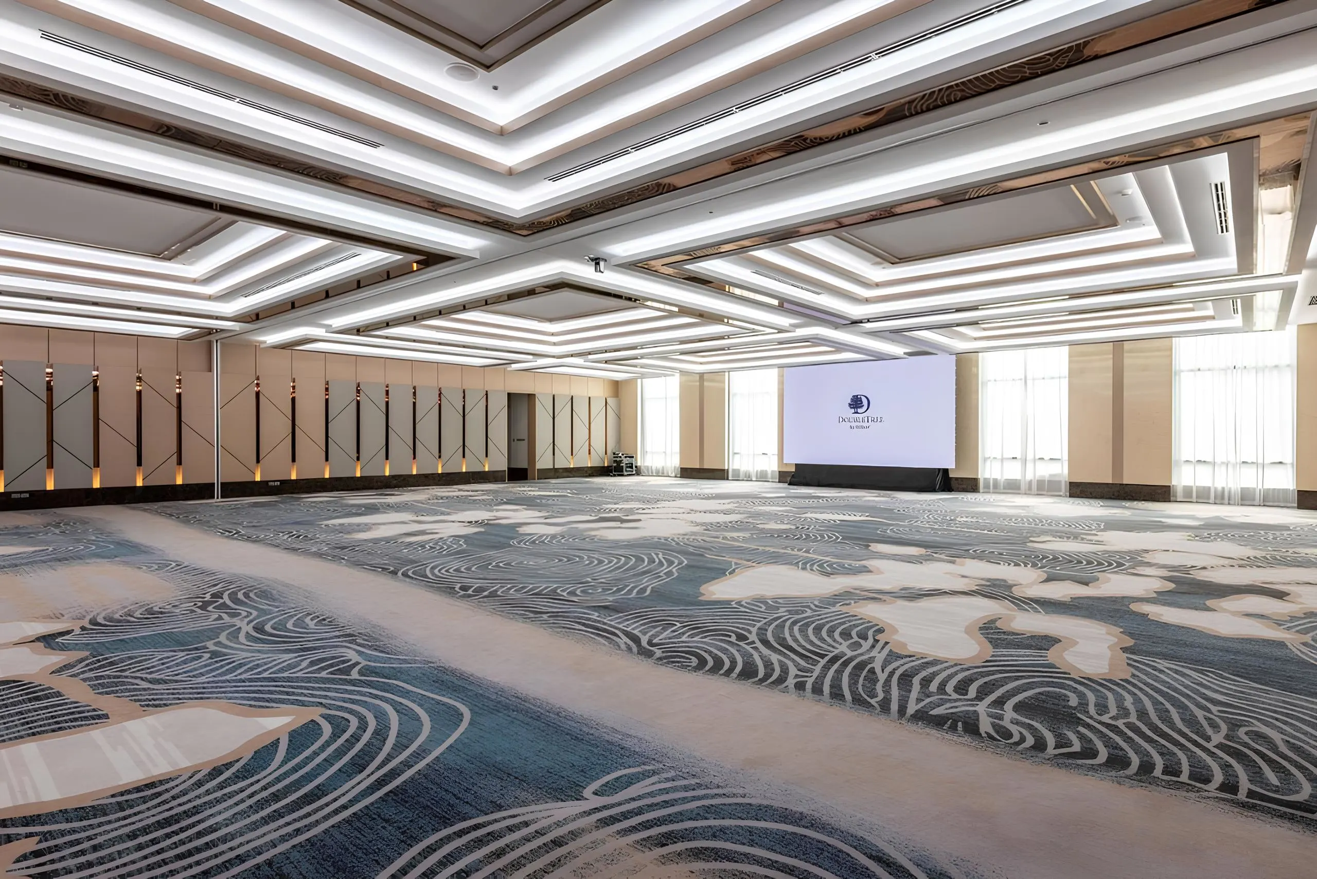 8ballroom - DoubleTree by Hilton Hotel