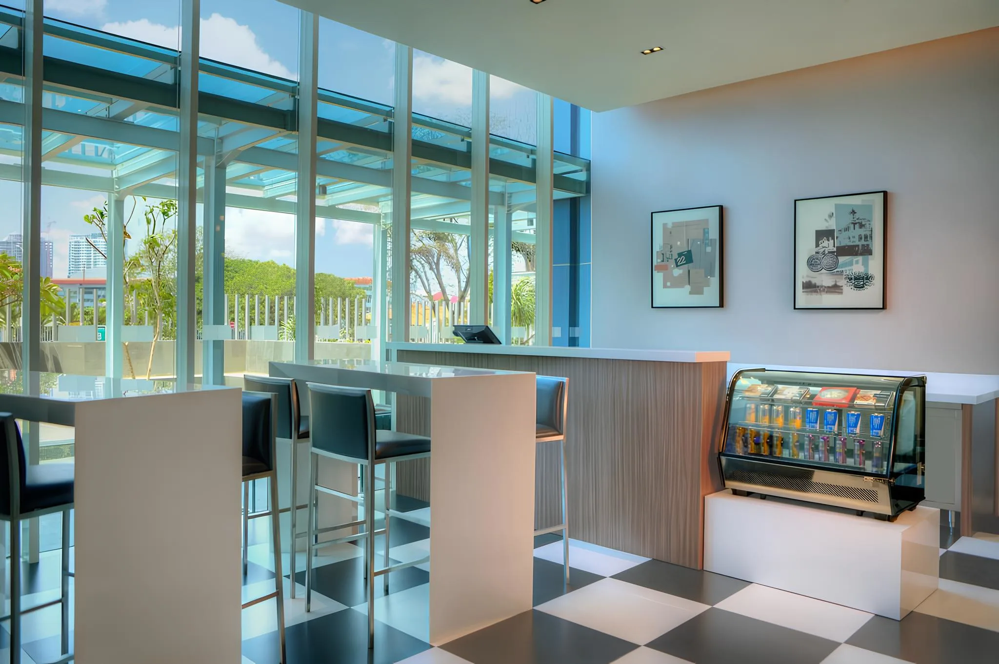 Resto - Holiday Inn Express JI Expo